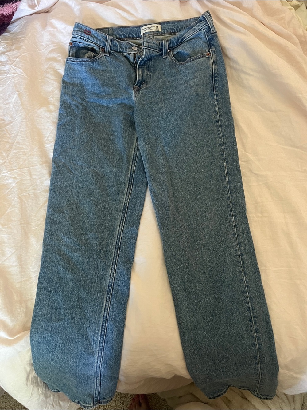 Abercrombie & Fitch Medium Blue Women's Straight Leg Jeans